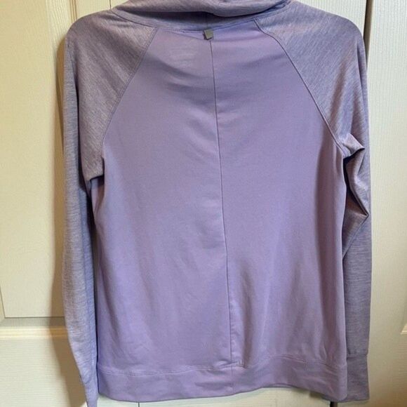 Old Navy Active Women's Purple Semi-Fitted Lightweight Pullover Hoodie Size S - Picture 2 of 6